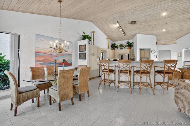 Building Photo - 22519 Esplanada Cir