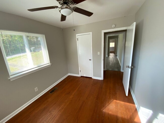 Building Photo - 3BR/2BA House in Hixson - Move in Ready!