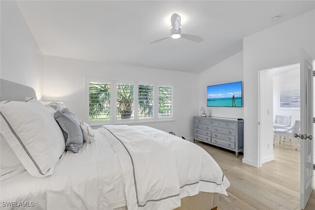 Building Photo - 8345 Excalibur Cir