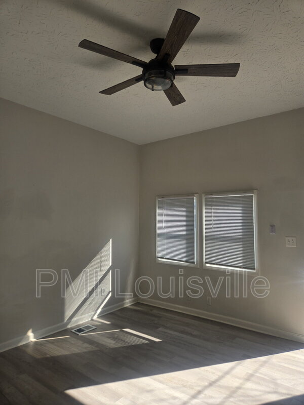 Building Photo - 616 N 28th St