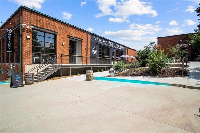 Building Photo - 1654 Westhaven Dr SW