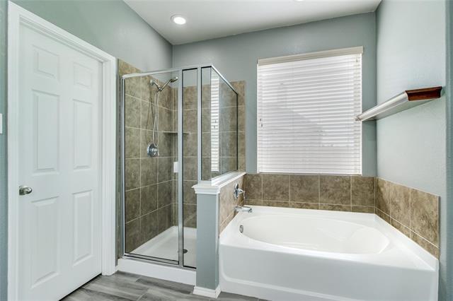 Building Photo - 8720 Stone Valley Dr
