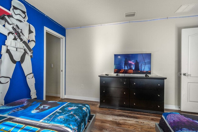 Building Photo - 1626 Lima Ave