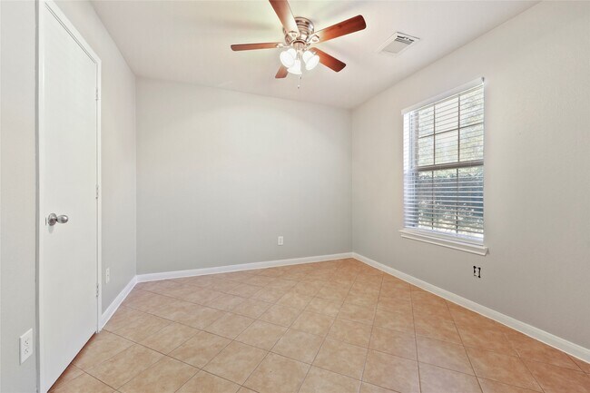 Building Photo - 18323 Fair Grange Ln