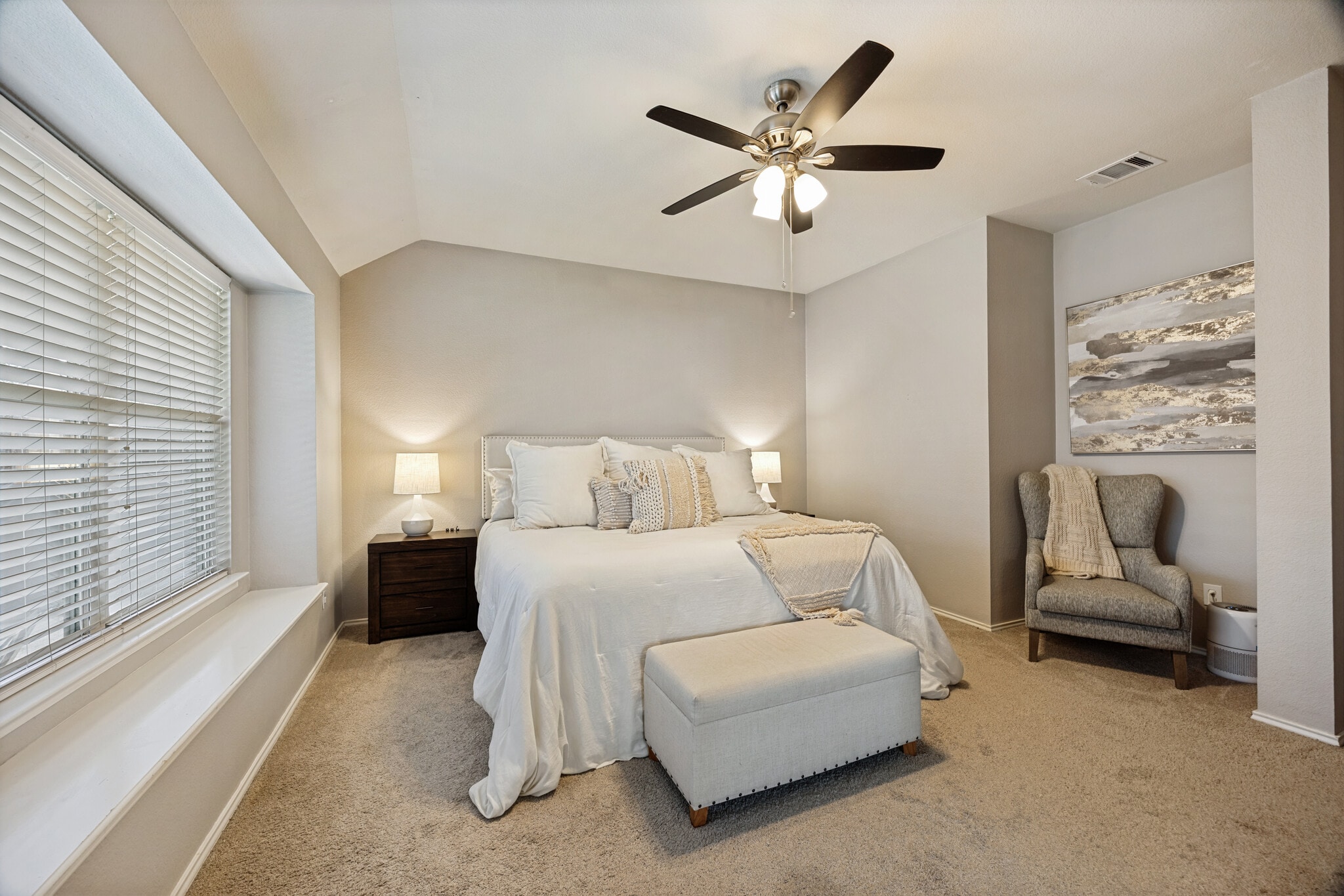 Building Photo - 9716 Hedge Bell Dr