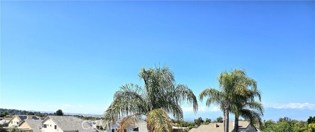 Building Photo - 2938 S Buena Vista Ave