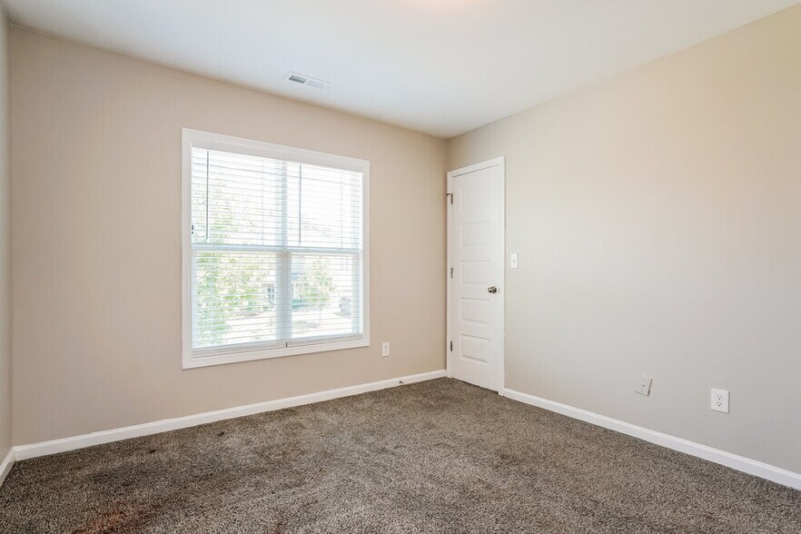 Building Photo - 229 Lanier Pl