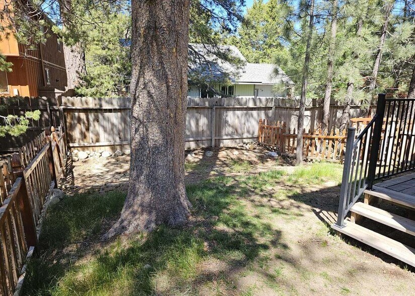 Building Photo - 2282 Blitzen Rd