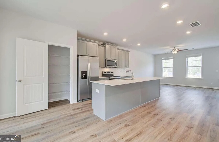 Kitchen w/ pantry - 108 Werner Brook Way SW