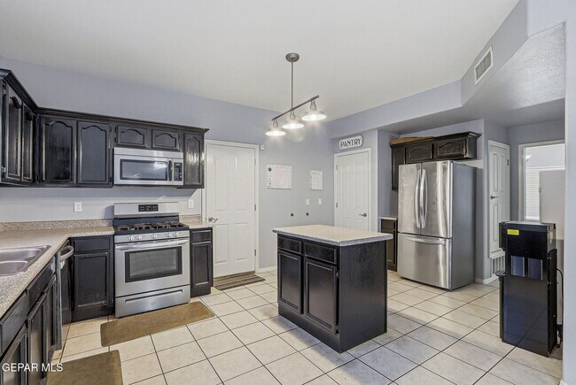 Building Photo - 4321 John B Oblinger Dr