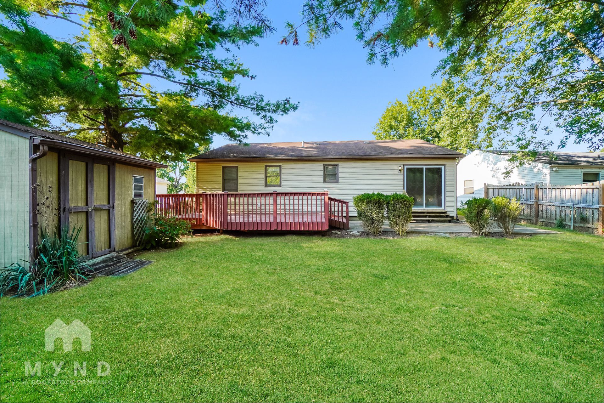Building Photo - 1484 Willow View Dr