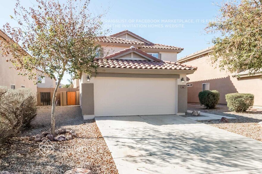 Building Photo - 1429 E Rosebud Dr