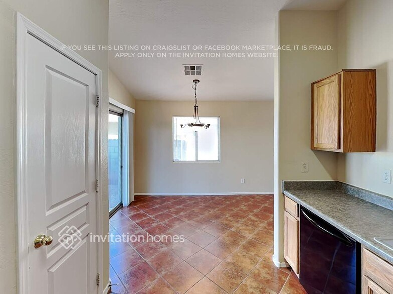 Building Photo - 2722 S 113th Ave