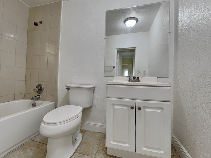 Building Photo - 915 Willie Mays Pkwy