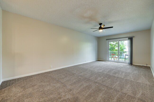 Building Photo - 2601 Bellefontaine St