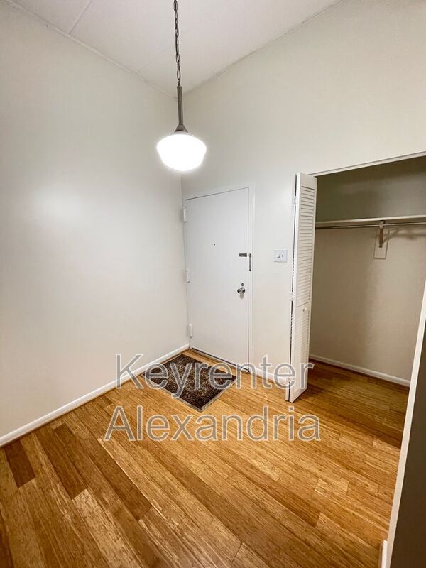Building Photo - 116 Roberts Ln