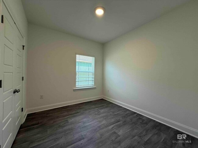 Building Photo - 36282 Revere Dr