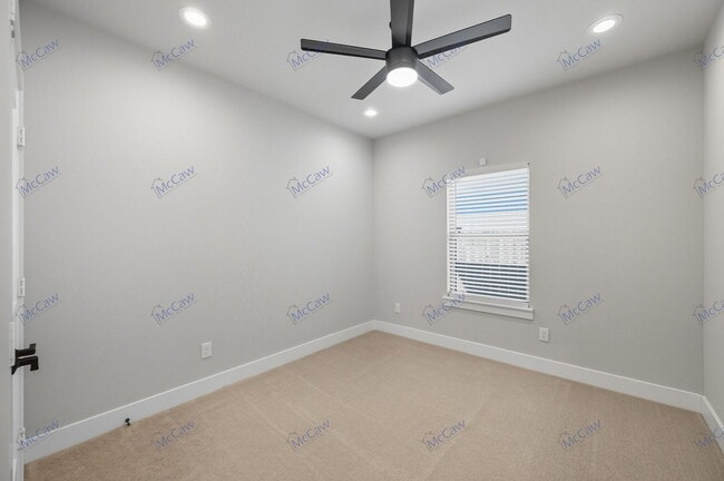 Building Photo - 10022 Everton Pl