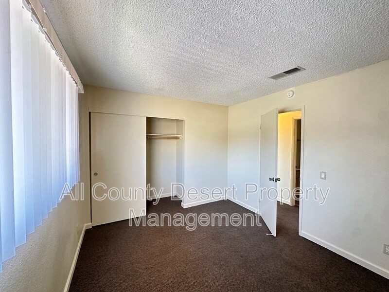 Building Photo - 13079 Eliseo Rd