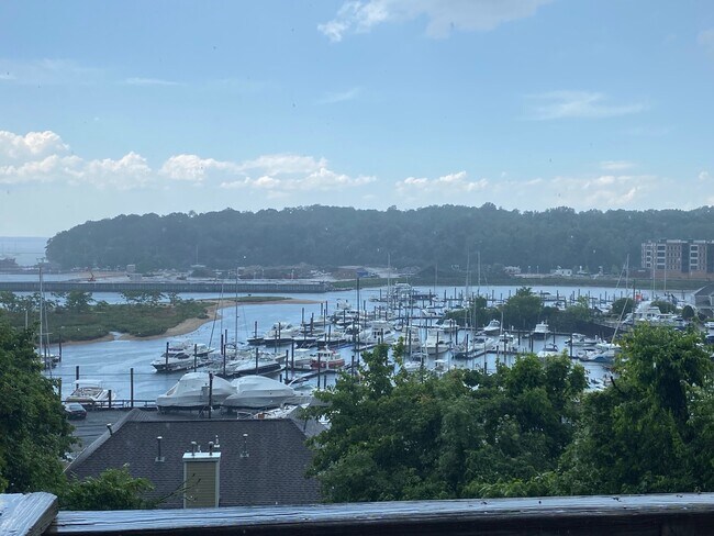 Building Photo - 16 Prospect Ave