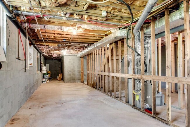Building Photo - 3941 Forest Dr