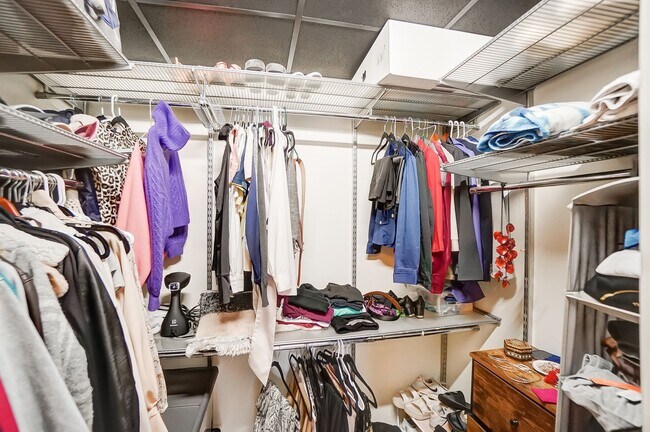 Building Photo - 1207 Republic St