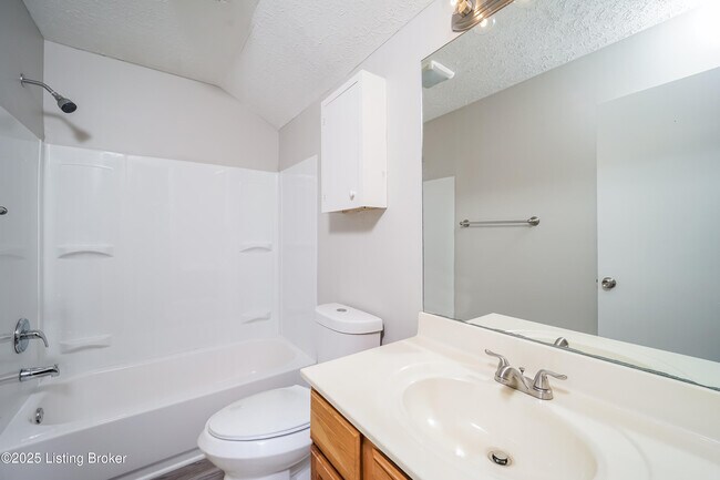Building Photo - 4008 Willowview Blvd