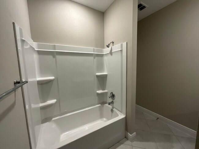 Building Photo - Brand New Home with all the upgrades in an all families community