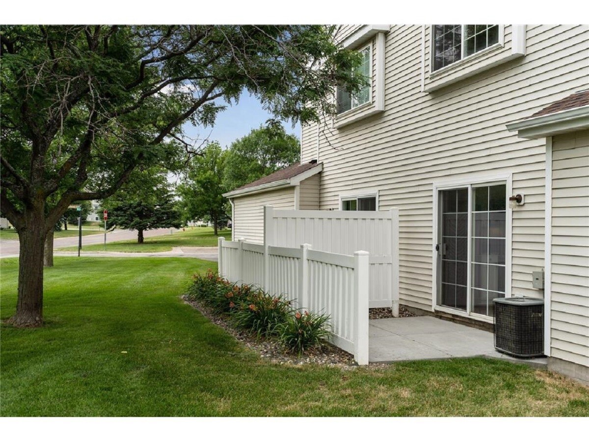 Building Photo - 15785 Flackwood Trl