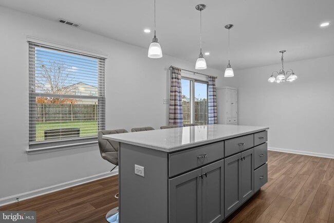 Building Photo - 604 Iva Ln