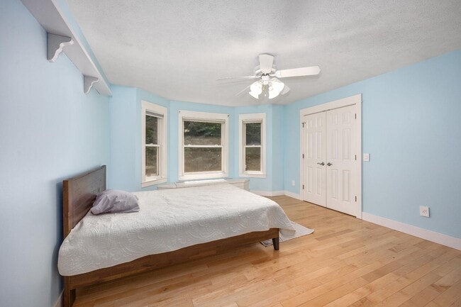 Building Photo - 4440 Whitewood Farms Dr NE