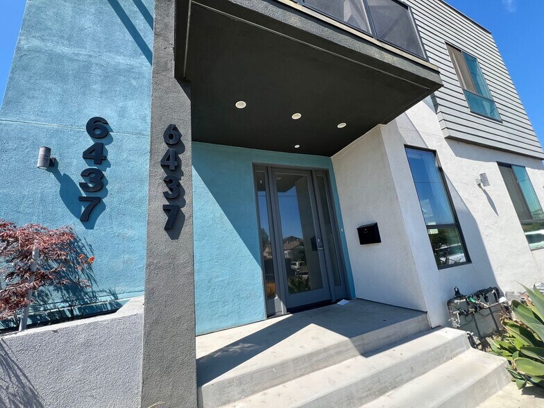 Building Photo - 6437 W 86th Pl