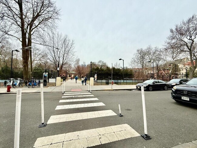 Building Photo - 232 Pavonia Ave