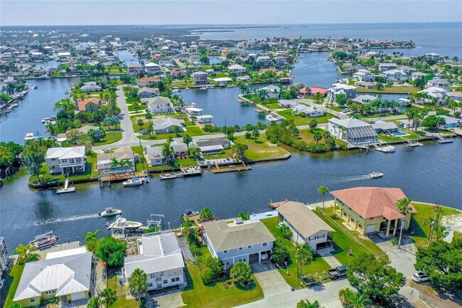 Building Photo - 3272 Minnow Creek Dr