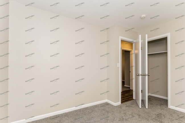 Building Photo - 4065 Locustwood Dr