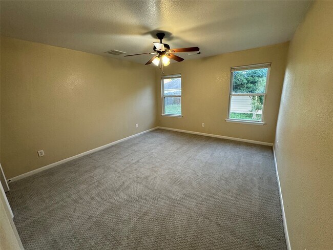 Building Photo - 13303 Ridgewood Knoll Ln