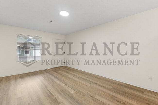 Building Photo - 1135 N Meridian Ave