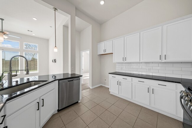 Building Photo - 13105 Oleander Bay Ln