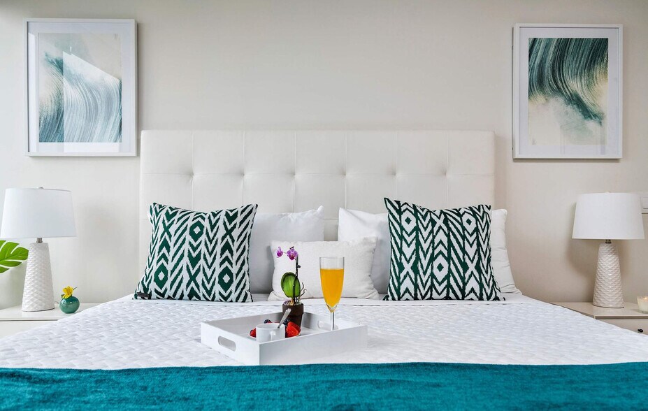 Building Photo - 485 Brickell Ave