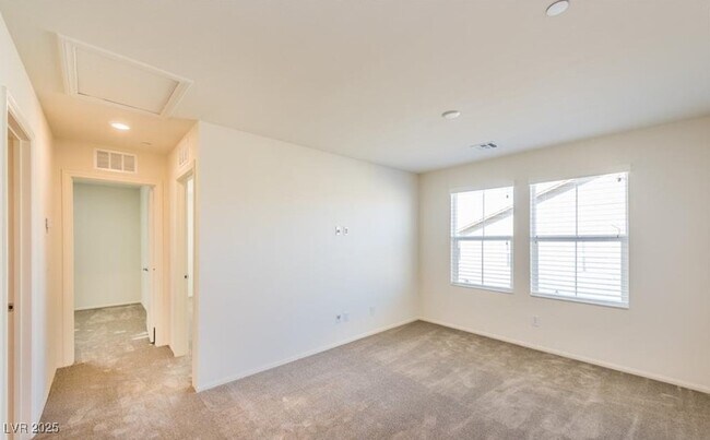 Building Photo - 2887 Starling Summit St