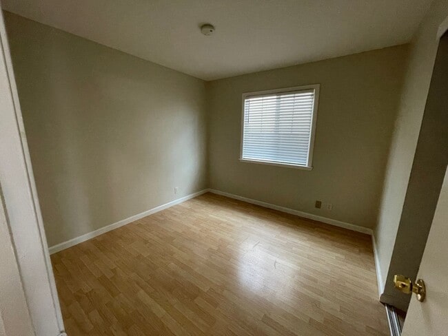 Building Photo - $3990 / GORGEOUS 4 BEDROOM SINGLE STORY HOME IN CABRILLO AREA OF NORTH FREMONT