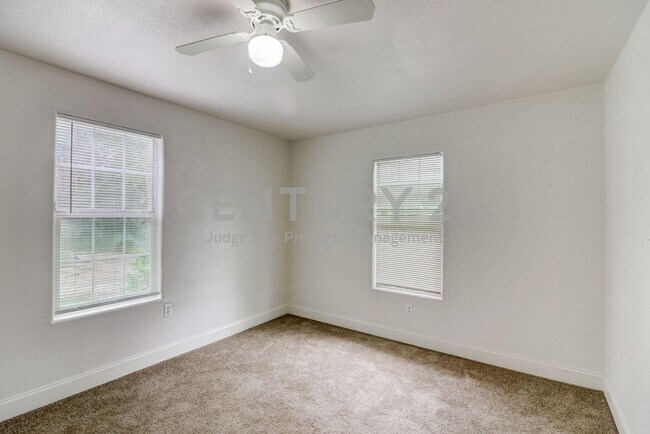 Building Photo - Cozy 3/1 in Fort Worth For Rent!