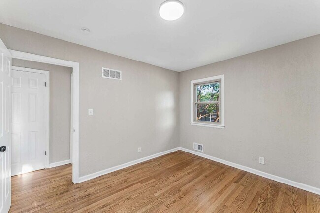 Building Photo - COMING SOON!! Charming 3-Bedroom Home with Spacious 2160 Sq Ft Layout in Independence, MO!