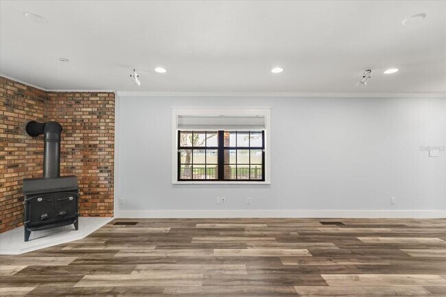 Building Photo - 3303 Massee Rd