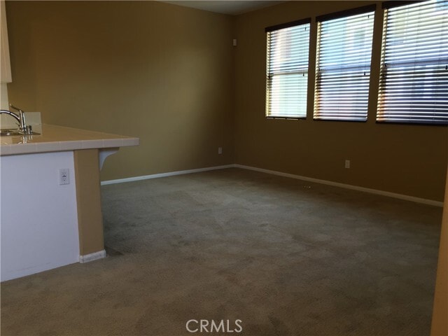 Building Photo - 221 Merlot Dr