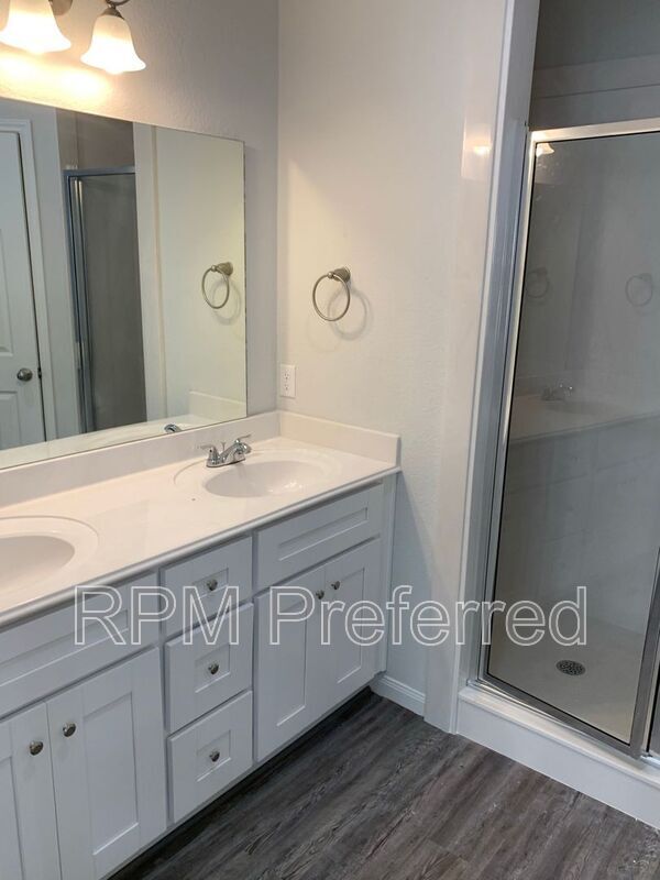 Building Photo - 12703 Pebble Creek Ln