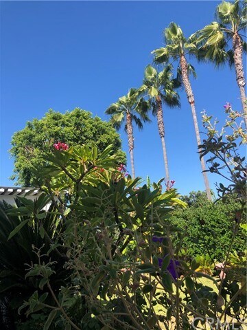 Building Photo - 15 Monaco