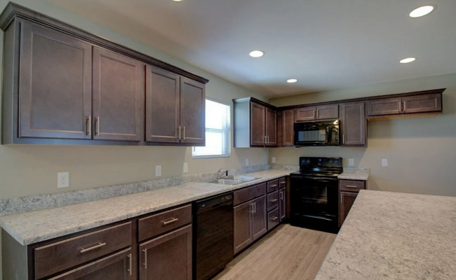 Building Photo - Large 3 bedroom duplex for rent in Battlefield, MO