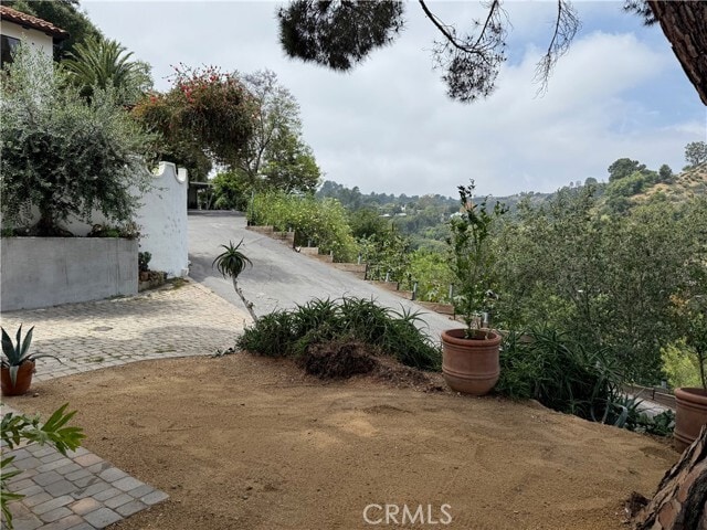 Building Photo - 8515 Crescent Dr