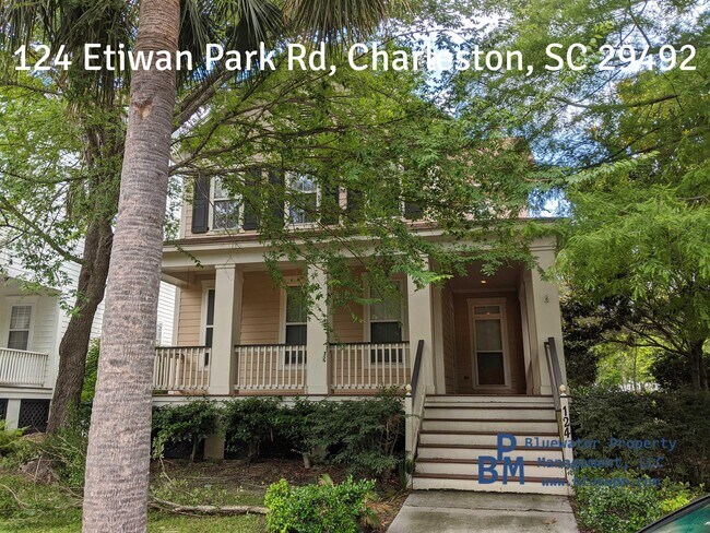 Primary Photo - 124 Etiwan Park St